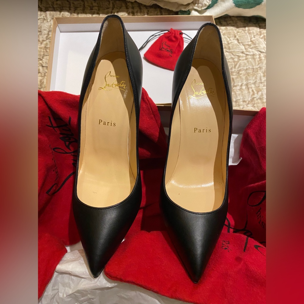 Perfect Christian Louboutins size 38.5, Pigalle Follies Nappa shiny black 👠 👠